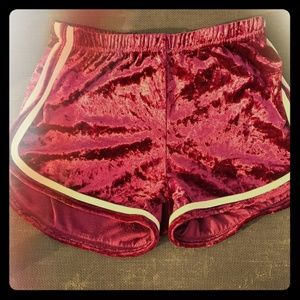Velvet pink shorts